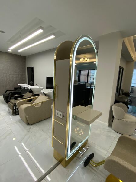 Rosh Island Ada Kuaför Tezgahı